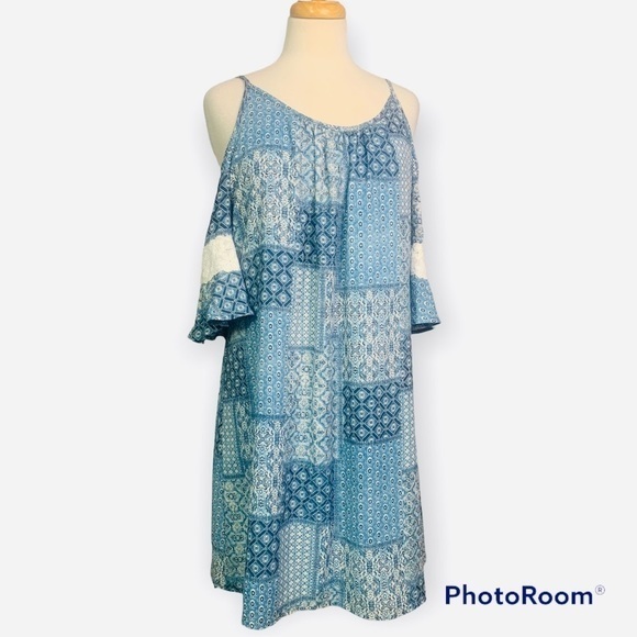 2tee COUTURE Cold Shoulder Mini Dress - Large - Picture 2 of 8